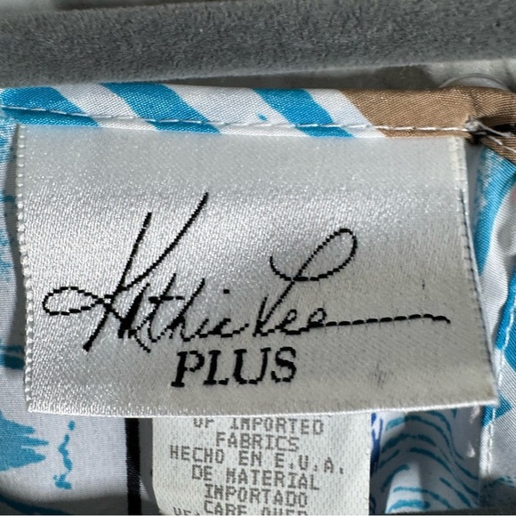 Kathie Lee Collection Multicolor Abstract Blouse - Picture 6 of 8